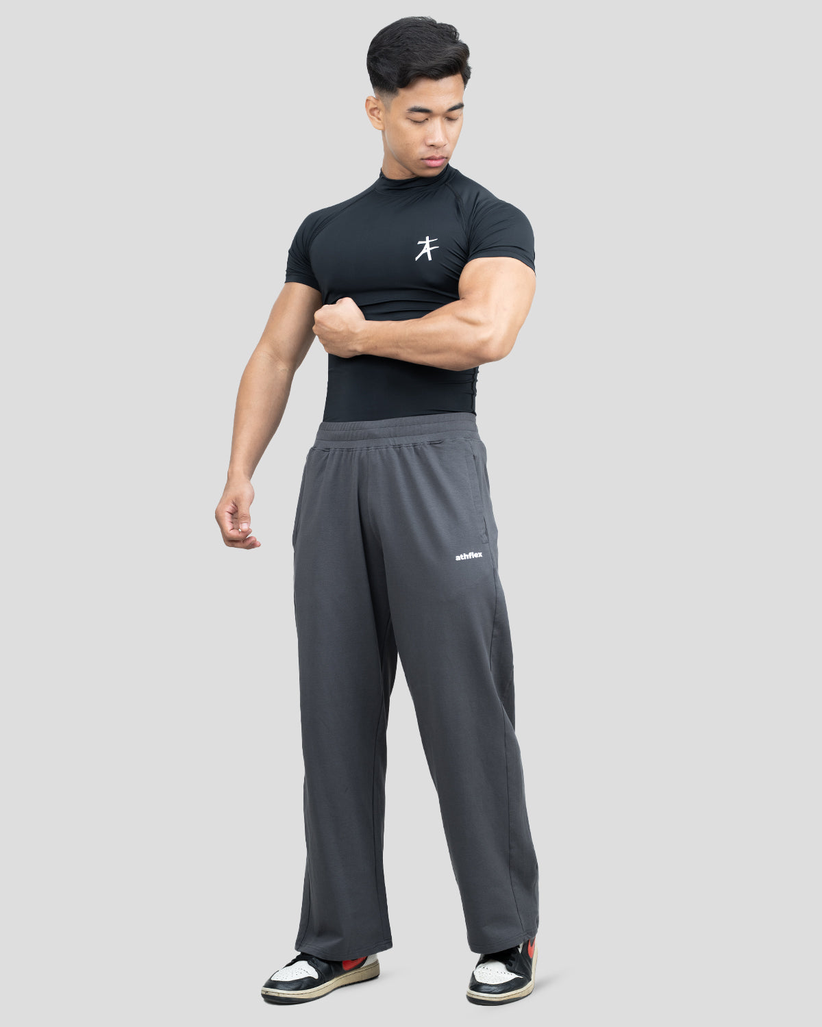 Stride Straight Pants